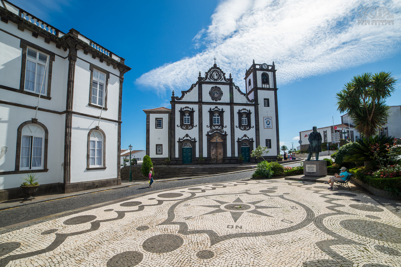 Nordeste Het hoofdplein en de kerk in het stadje Nordeste dat gelegen is in het noordoosten van het eiland São Miguel. Stefan Cruysberghs